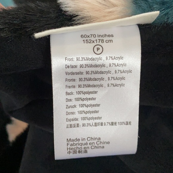 Anthropologie Flora Faux Fur Throw Blanket - Picture 7 of 11